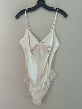Secret Treasures White Satin Embroidered Chemise
